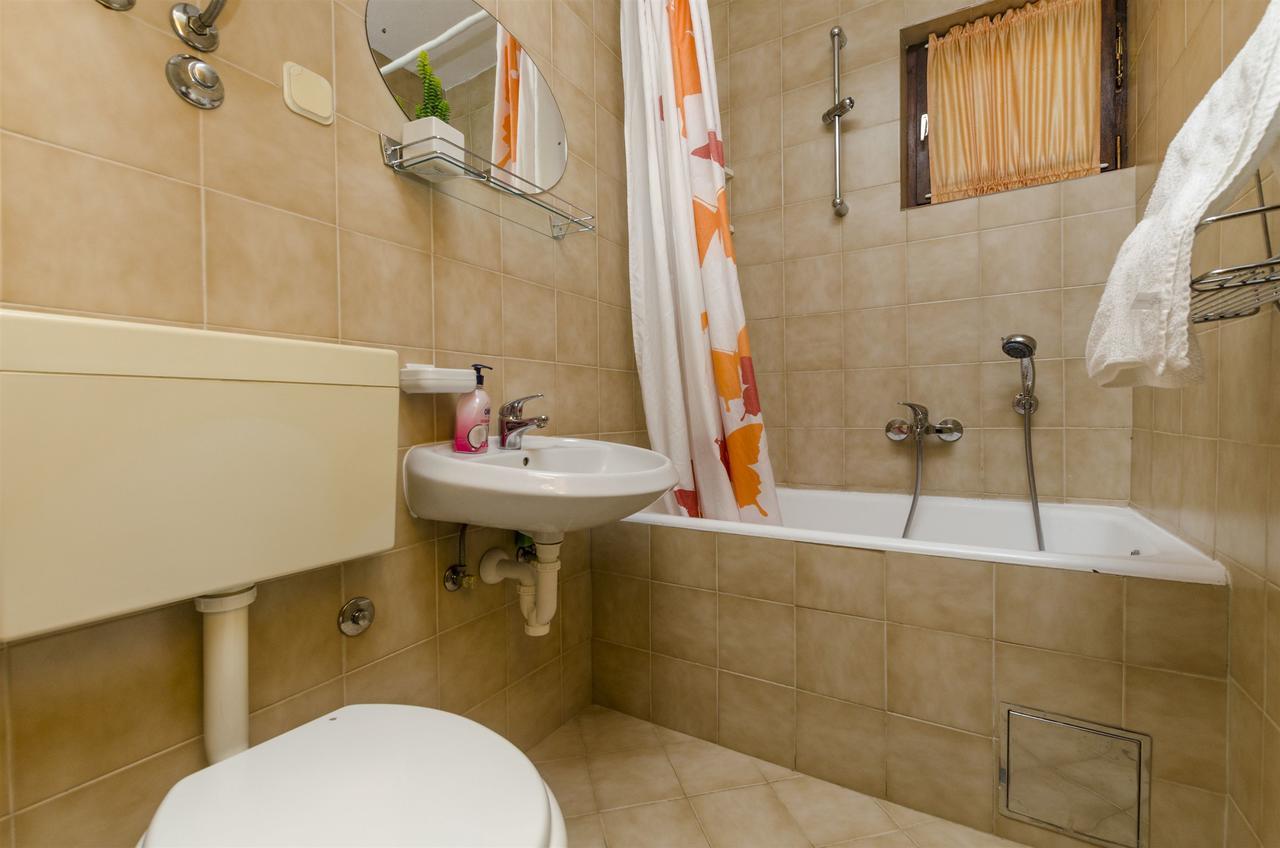 Apartments Denis Супетар Экстерьер фото